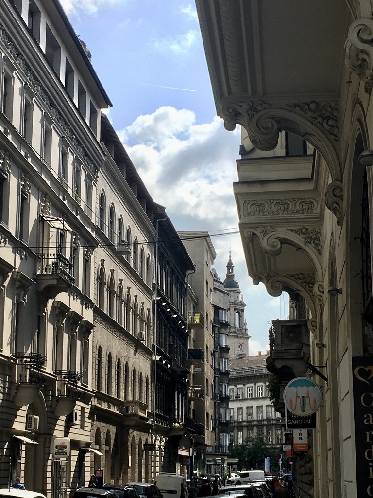 Budapest_belváros_utcakép